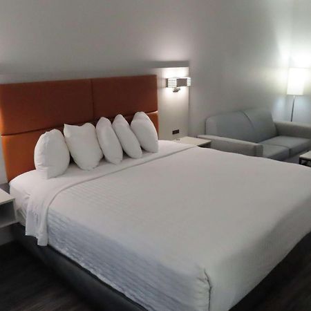 Best Western Heritage Inn & Suites Broussard Bagian luar foto