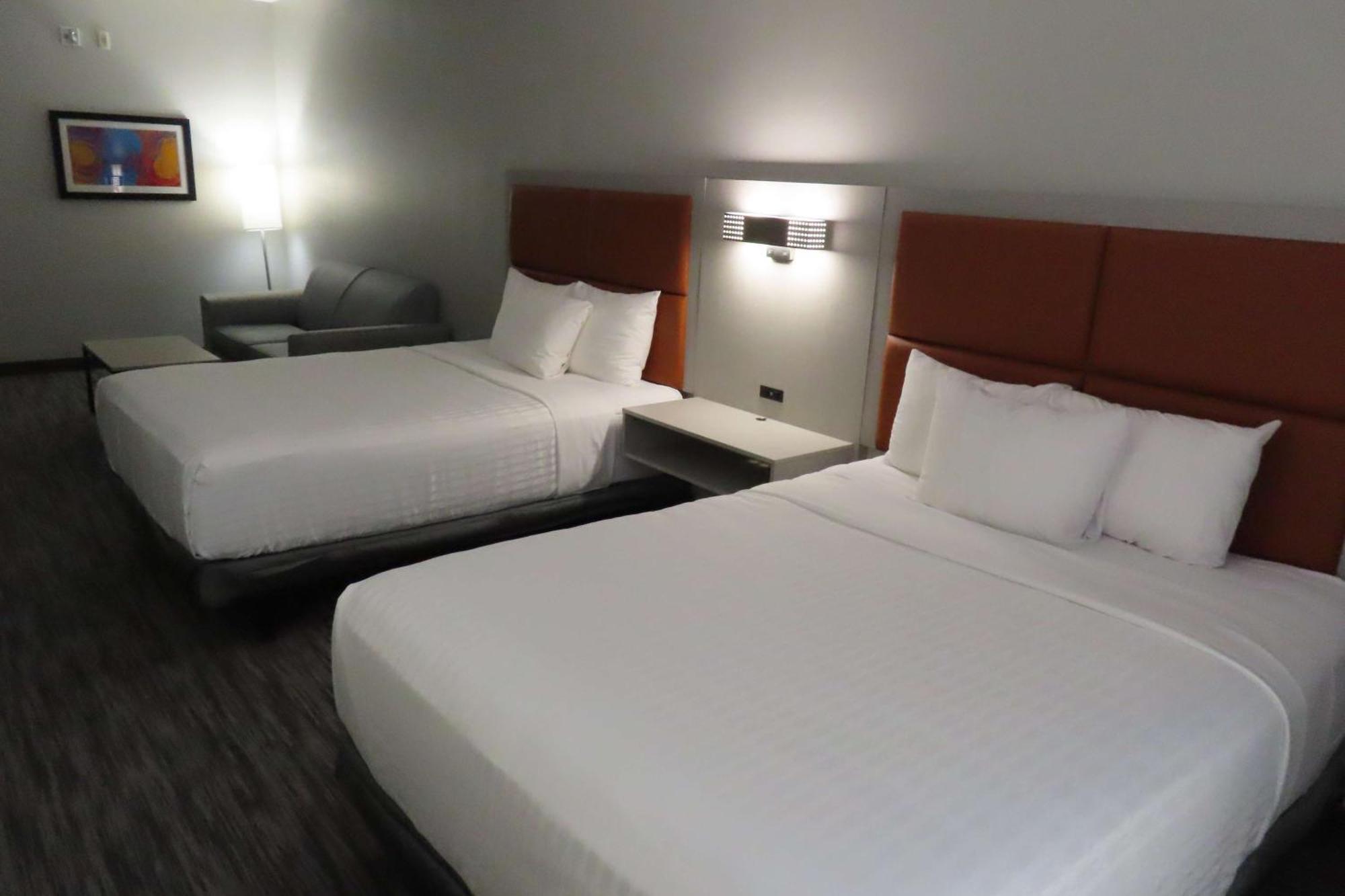 Best Western Heritage Inn & Suites Broussard Bagian luar foto